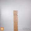 Demi-poteau carré rainuré - 6300AZ Zen - 1-3/8" x 3" x 48" - Chêne rouge | Grooved square half-newel post - 6300AZ Zen - 1-3/8" x 3" x 48" - Red oak