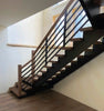 Escalier avec balustres TL115-30 installés à l'horizontal - Nois satin | Staircase with balusters TL115-30 installed horizontally - Satin black