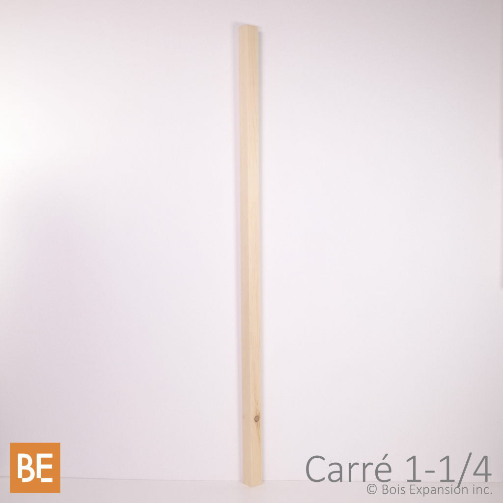 Barreau en bois - Carré 1-1/4" x 42" - Vue isométrique - Pin blanc noueux | Wood square baluster - 1-1/4" x 42" - Isometric view - Knotty white pine