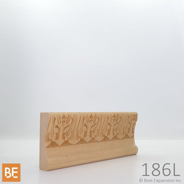 Cimaise en fibre de bois embossé - 186L Feuilles d'acanthe - 5/8 x 2-1/8 - MDF | Embossed MDF chair rail - 186L Acanthus leaves - 5/8 x 2-1/8 - Fiberboard