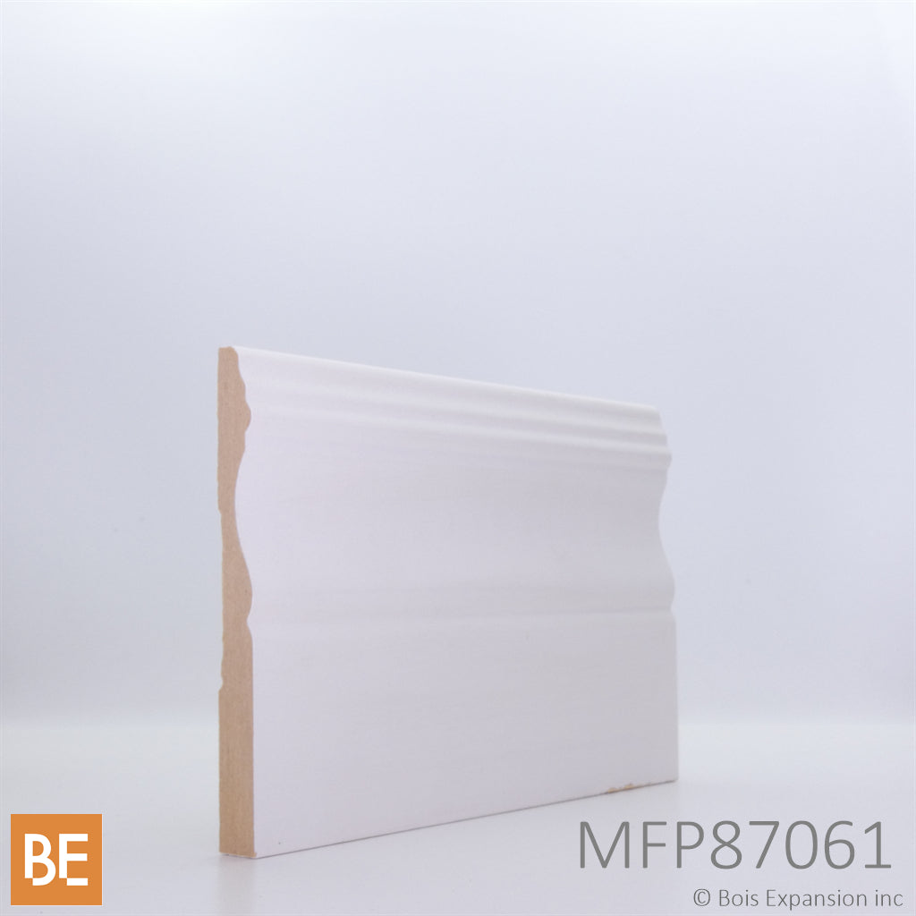 Plinthe en fibre de bois avec apprêt - MFP8706 Coloniale - 3/8 x 3-7/8 - MDF | Primed MDF baseboard - MFP8706 Colonial - 3/8 x 3-7/8 - Fiberboard