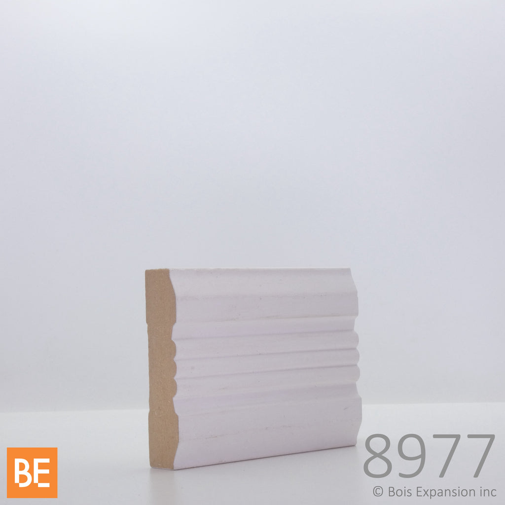 Cadrage en fibre de bois avec apprêt - MFP8977 Victorien - 3/4 x 3 - MDF | Primed MDF casing - MFP8977 - 3/4 x 3 - Fiberboard